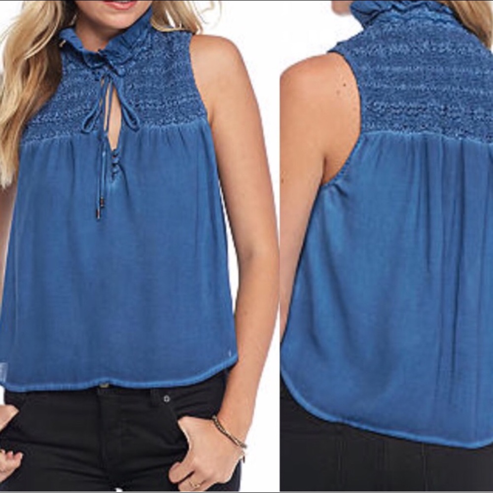 Ruffle me up top